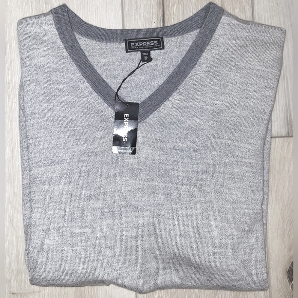 ⚪️ NWT Express V-Neck Gray Marble Cotton Sweater - Picture 7 of 7